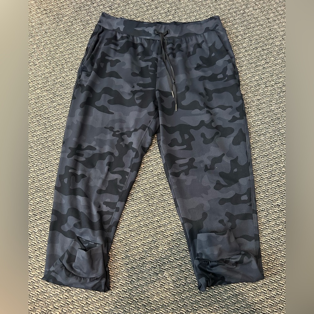 Women’s Camouflage Jogger Pants